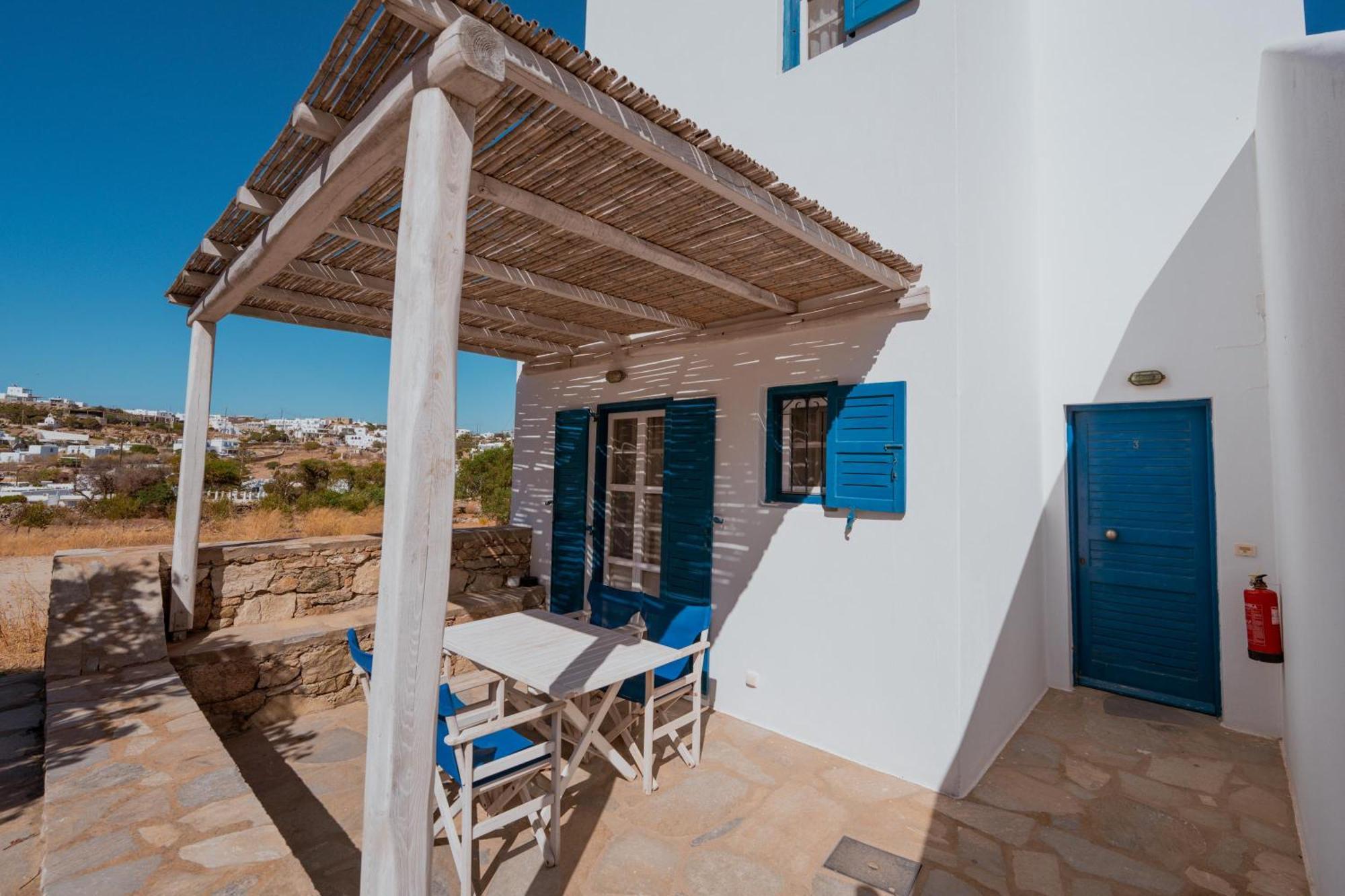 Gryparis' Club Apartments Mykonos Town Exterior photo