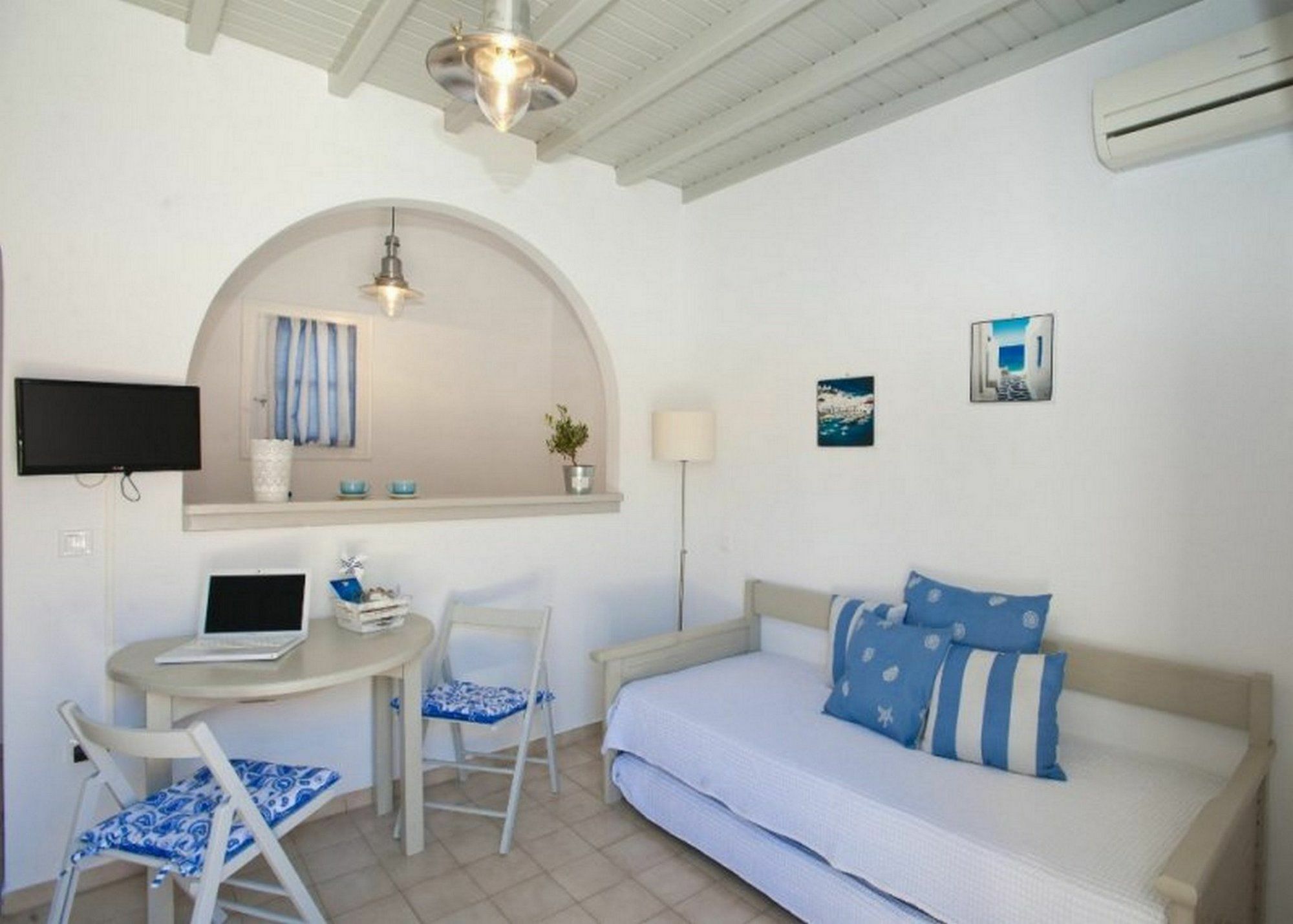 Gryparis' Club Apartments Mykonos Town Exterior photo